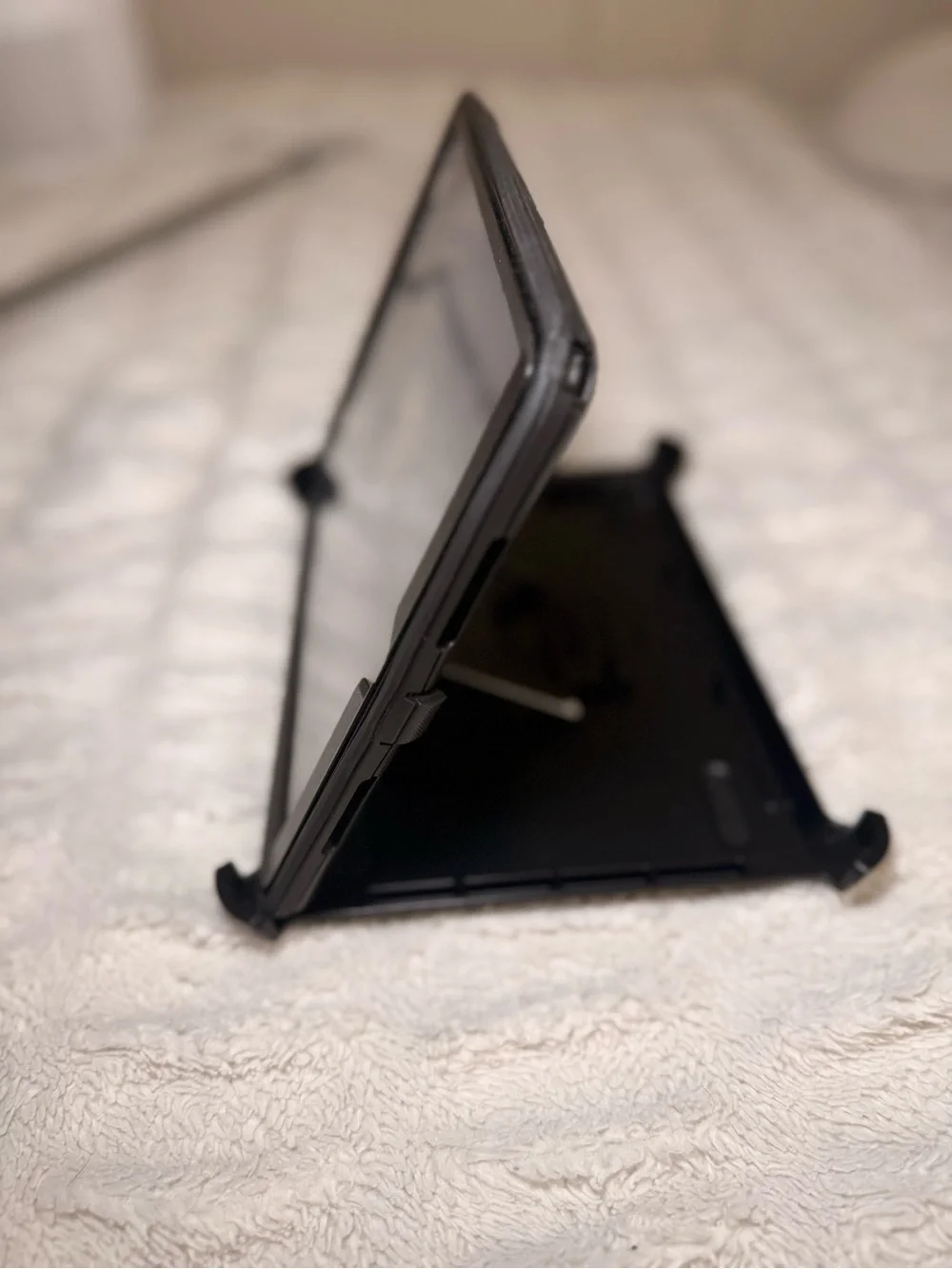Black OtterBox iPad Tablet Case with Stand